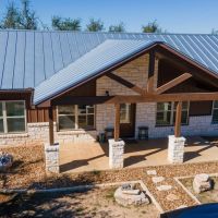 70 AC-CUSTOM HOME LAKE BARNDOMINIUM WORKSHOP Fredericksburg TX