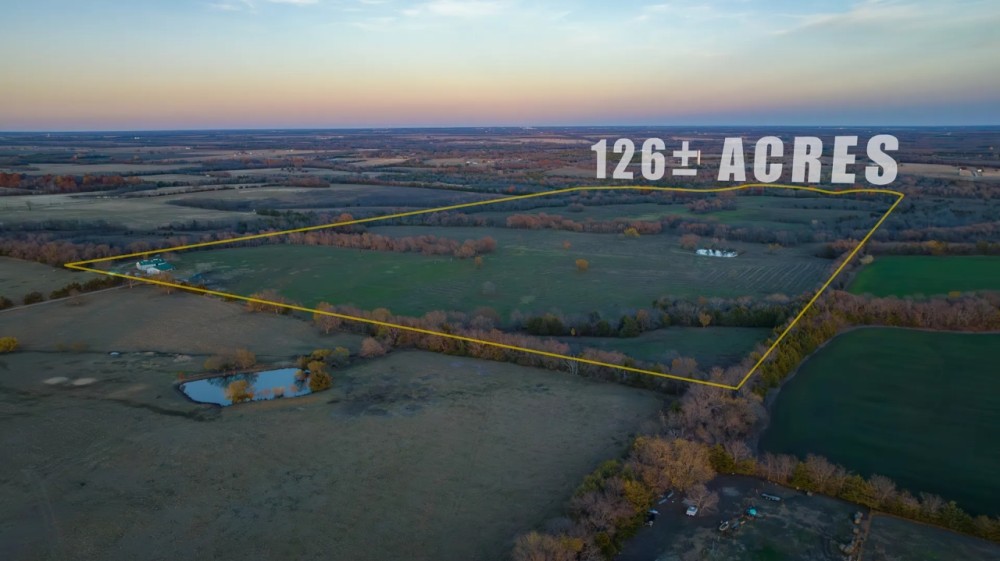 LAMAR COUNTY- DIAS WORKING CATTLE HORSE HAY RANCH—126.02 BREATHTAKING ACRES ... featured image
