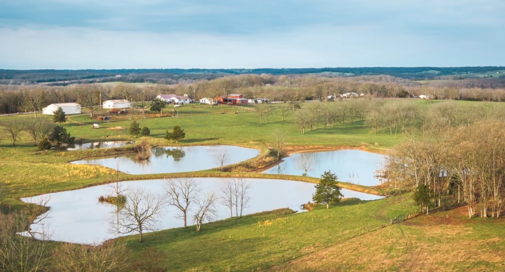 1281 Highway 42 Iberia MO featured image
