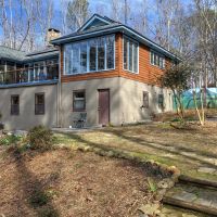 Waterfall creeks home on 75 acres images 3