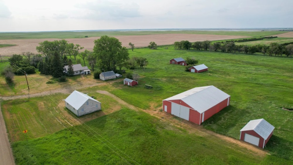 Sully County Acreage and Buildings featured image