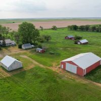 Sully County Acreage and Buildings