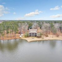 668 Acre Turnkey Hunting Property Sleeps 22 in West AL