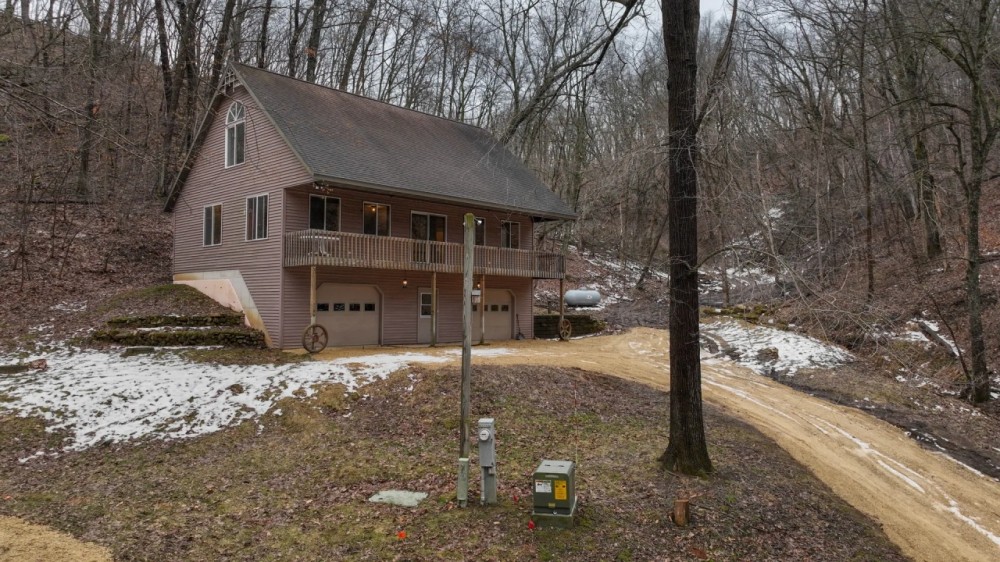 Home with Land for sale in Vernon County Wisconsin featured image