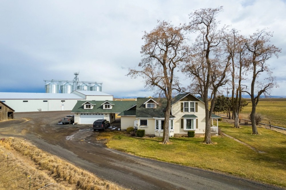 Oregon Mecca Grade Farm and Grain Production For Sale featured image