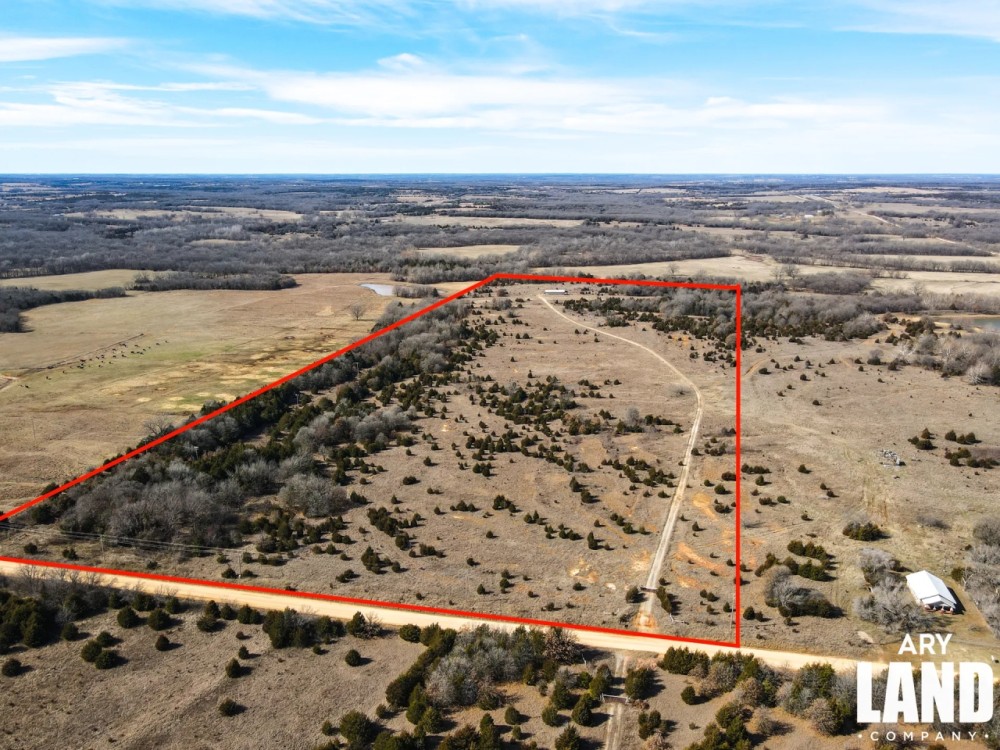 Beautiful 55 - Acres in Sparks OK featured image