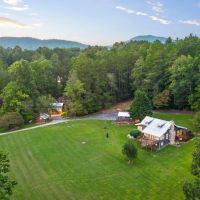 Mountain Estate 3 Homes River Frontage Bordering the National Forest
