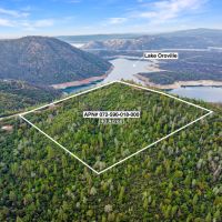 40 Acres Overlooking Lake Oroville - Private images 5
