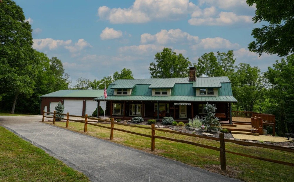 Handcrafted Log Home On Rolling Ozark Timberland Set Up For Great Hunting featured image