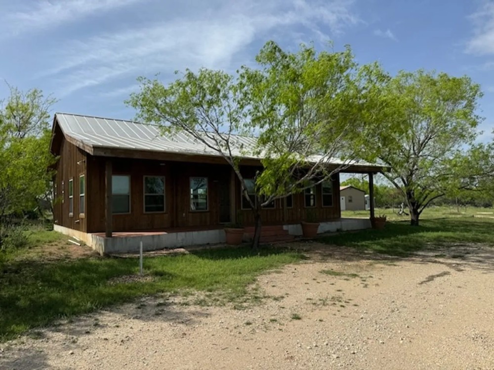 820 County Road 329 High Fence Ranch featured image