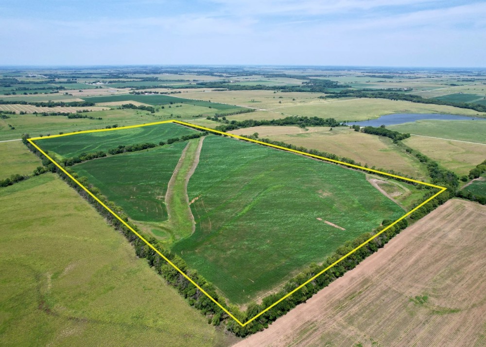 Coffey County Tillable with Hunting featured image