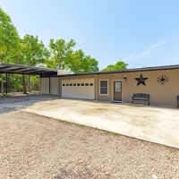 10.9 acres Ag Exempt 3 BD 3 BA 6 Car Garage in Florence TX images 1