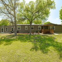 10.9 acres Ag Exempt 3 BD 3 BA 6 Car Garage in Florence TX images 5