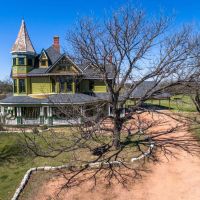Amazing Victorian Home and Horse Property images 2