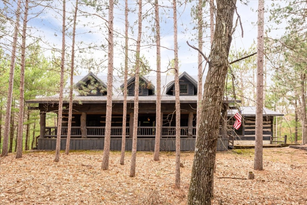 Log Home with Hunting Land in Juneau County WI featured image