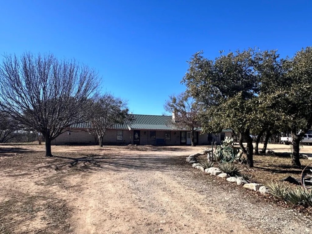 32 - Acres with 4 2 Home Views Tank Oaks featured image