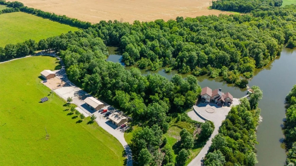 Magnificent property available in Vernon County Missouri featured image