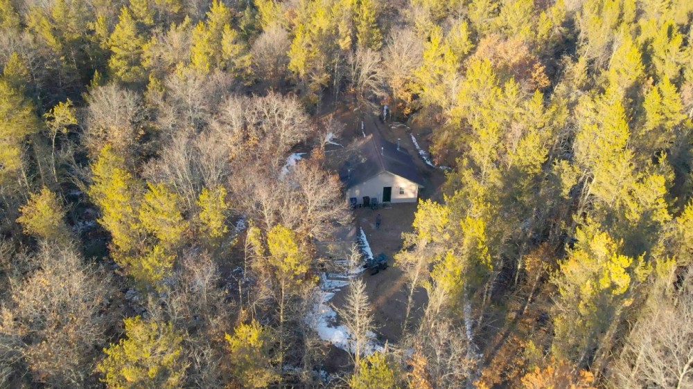 Rustic Retreat in Black River Falls WI Perfect for Outdoor Enthusiasts featured image