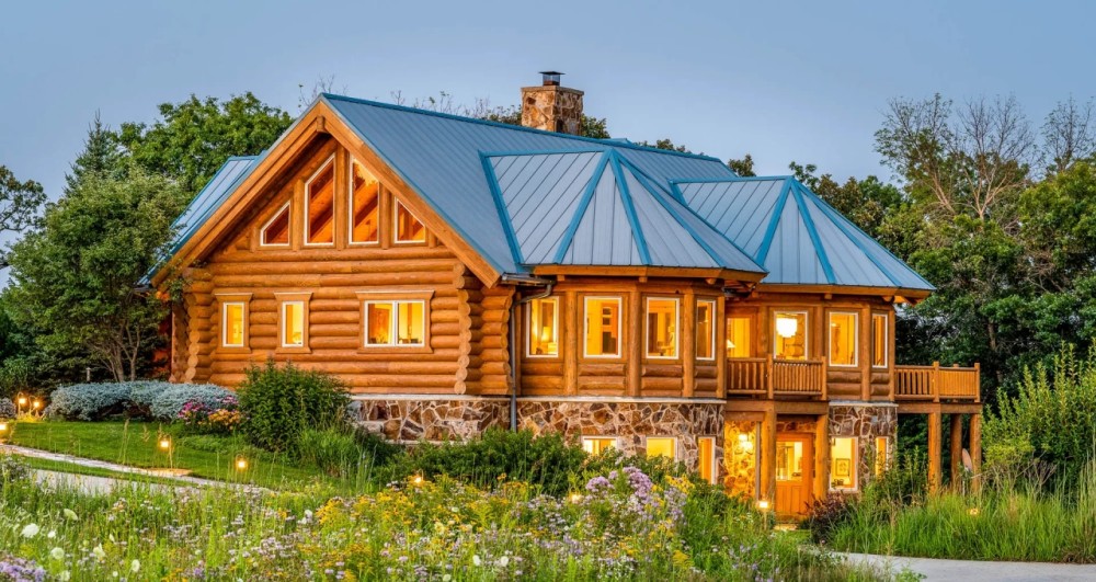 Winneshiek County Iowa 25 Acres With Log Home For Sale PRICE REDUCED featured image