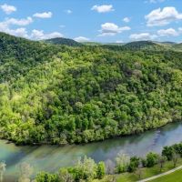 Unrestricted Riverfront Property