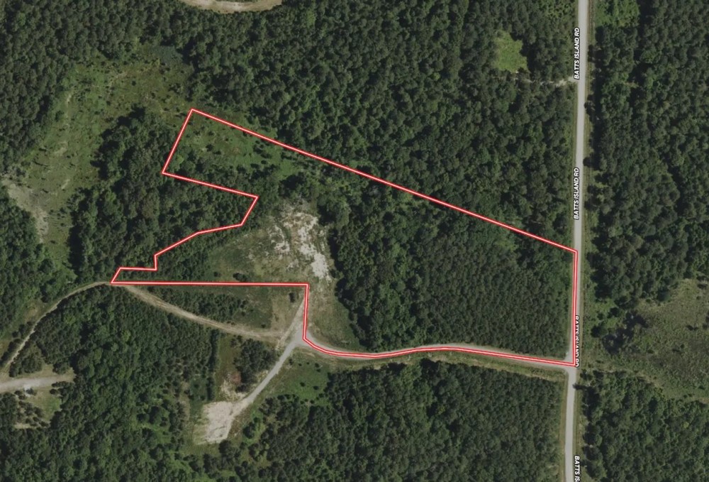 10.74 aces of Residential Land For Sale in Chowan County NC featured image