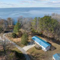 .95 acre Waterfront Home For Sale in Chowan County NC