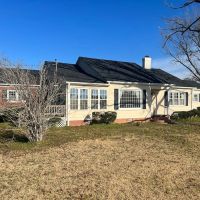 MARKET BASED PRICE IMPROVEMENT Newly Remodeled - 2.5 acre Farm and Home For Sale in Pitt County NC images 2