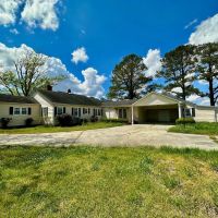 MARKET BASED PRICE IMPROVEMENT Newly Remodeled - 2.5 acre Farm and Home For Sale in Pitt County NC images 3
