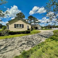 MARKET BASED PRICE IMPROVEMENT Newly Remodeled - 2.5 acre Farm and Home For Sale in Pitt County NC images 5