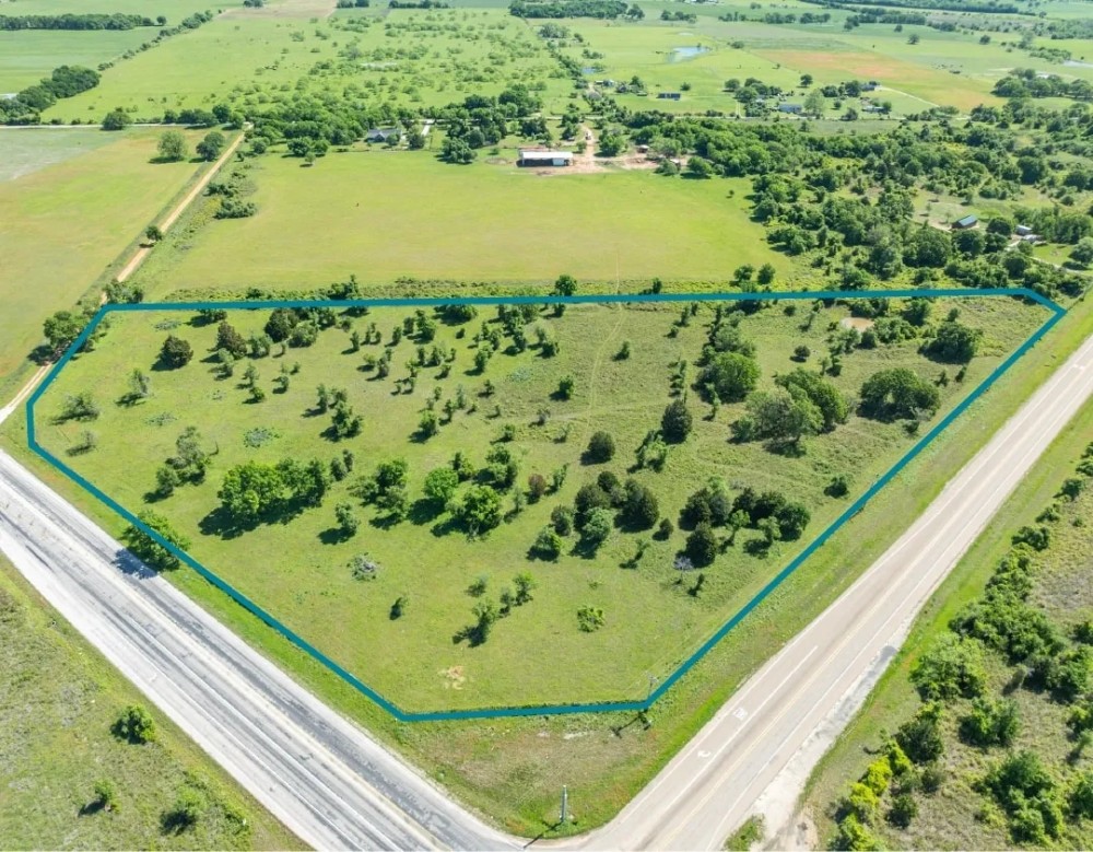 11.86 Acres near Aquilla in Hill County TX featured image