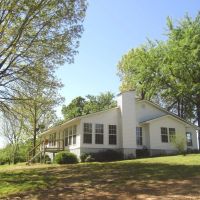 NEWLY RENOVATED Country Gem in Antlers Pushmataha County OK 5 AC images 5
