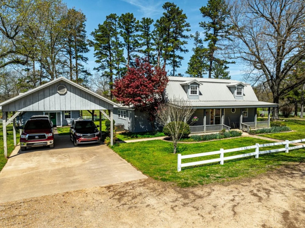 300 - Acres Home Guest Home Bunk House Air Strip Strawberry River Evening Shade Arkansas featured image