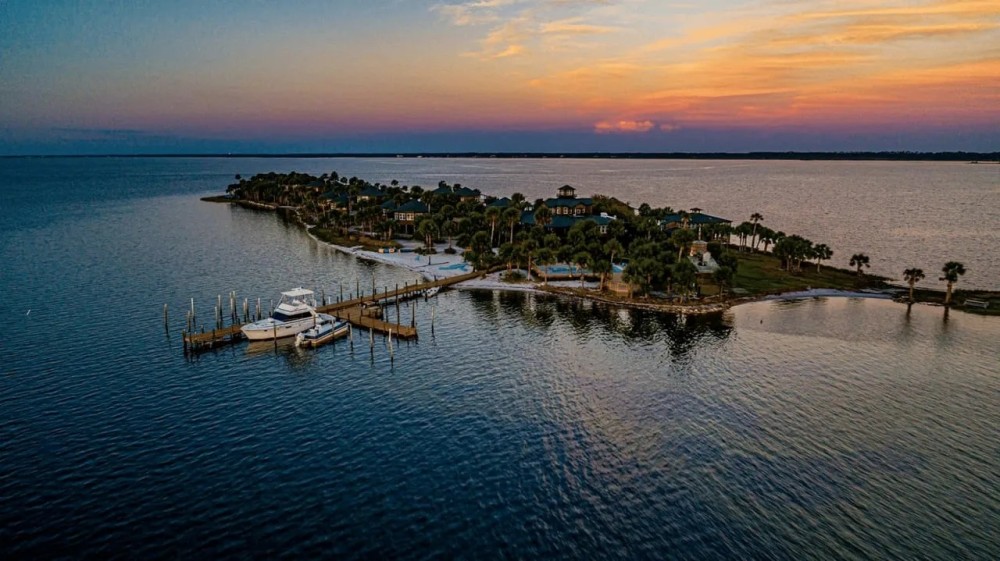 Black s Island - Private Island featured image