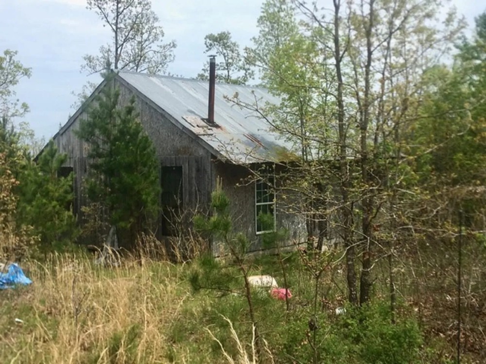 80 Surveyed Acres Drilled Well Electric Private Cabin Private featured image