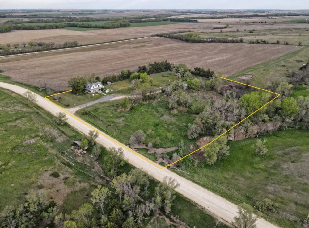 27022 210 Rd Lebanon KS 66952 Country Home 4.2 Acres featured image