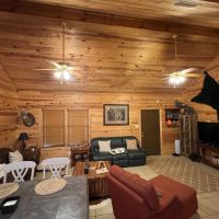 172 acres w Cabin and Barn images 4