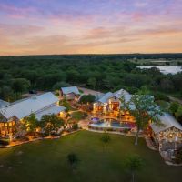 2430 Guenther Rd. in La Grange images 2