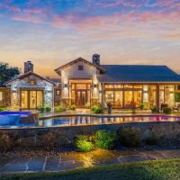 2430 Guenther Rd. in La Grange images 3