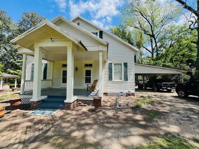 Home and 122 acres located on Jewel Drive McComb MS featured image