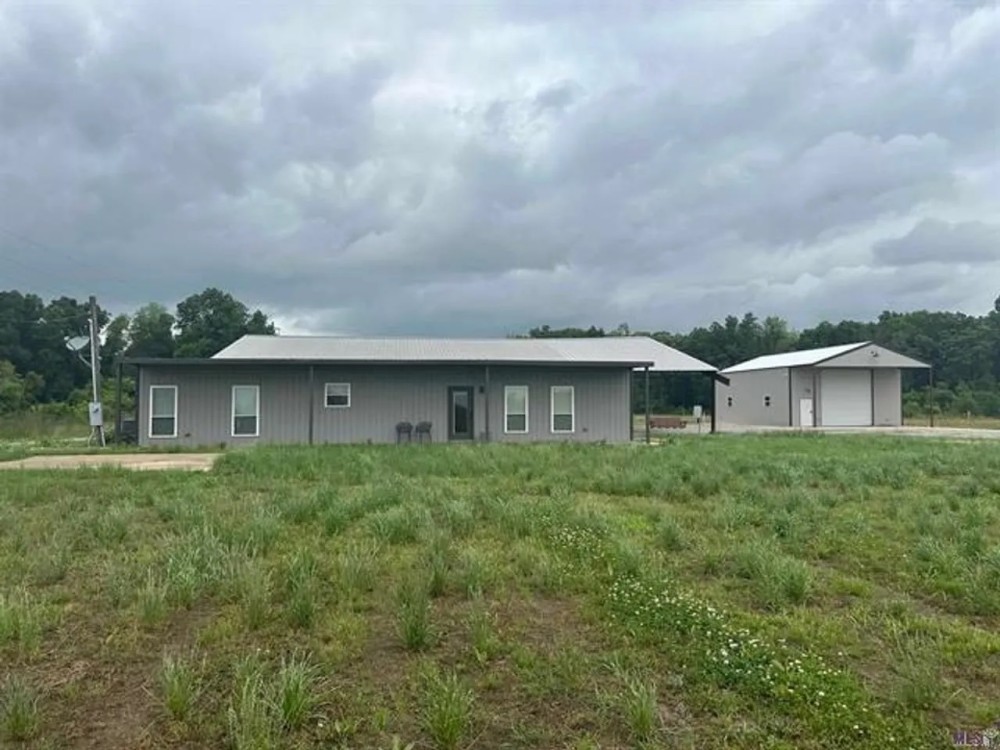 Turnkey Duck and Deer Hunting Property in Concordia Parish featured image
