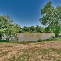 - 20 acres Colorado River Barndominium La Grange TX Fayette County images 4