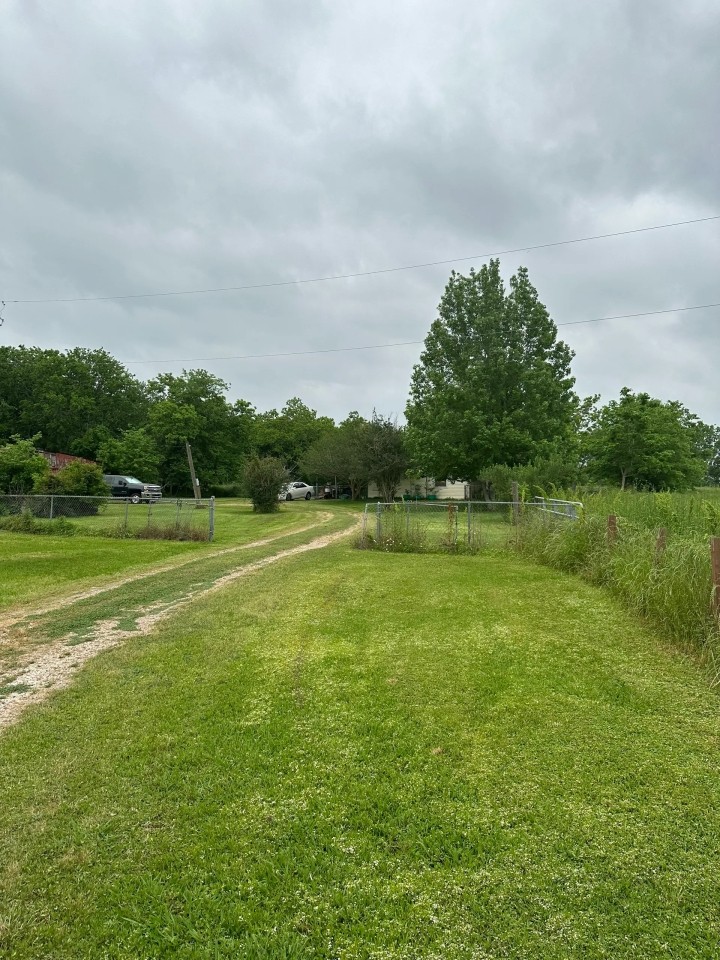 26 Acre Wooded property Highway 36 Damon TX featured image