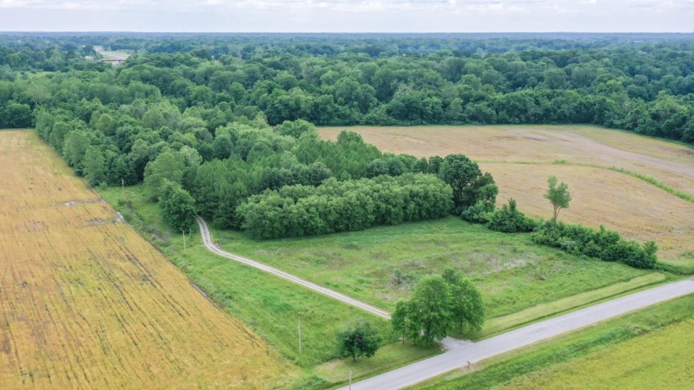 7624 Wood Station Rd Alton IL featured image