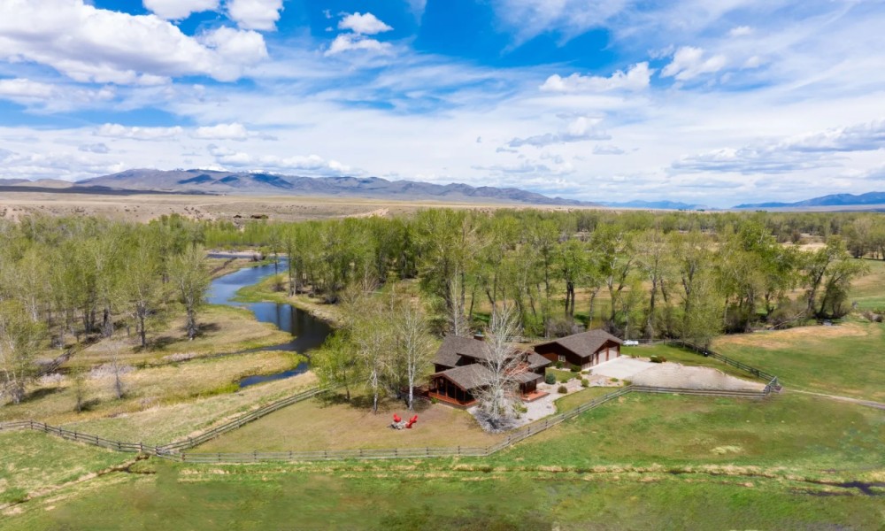Big Hole Hideaway- 38 Ashcraft Lane Twin Bridges featured image