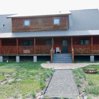Luxurious Mountain Log Home images 4