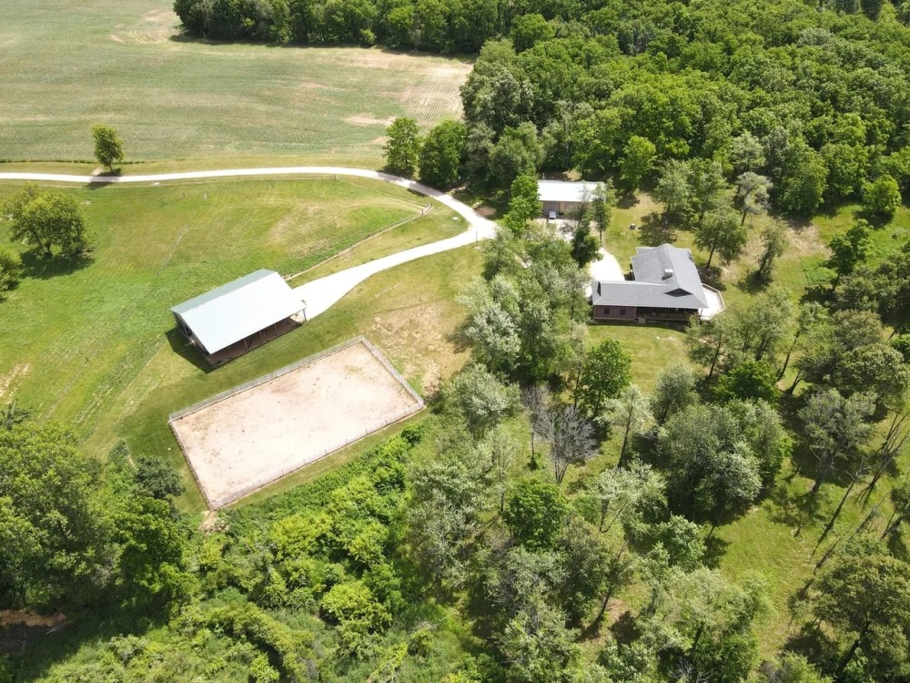 2725 E 500 S Hamilton IN 3672 Sq ft 3 bed 2.5 bath 2 Pole Buildings 14 acres Home for Sale featured image