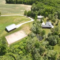 2725 E 500 S Hamilton IN 3672 Sq ft 3 bed 2.5 bath 2 Pole Buildings 14 acres Home for Sale