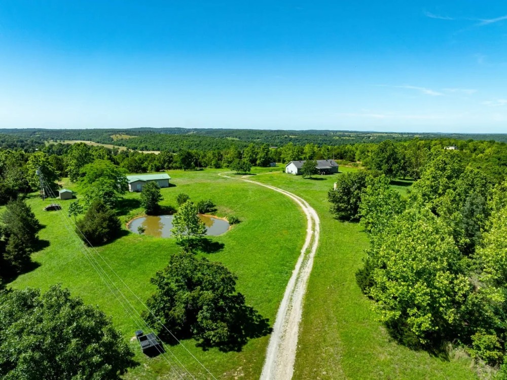 160 - Acres Main House 2 Metal Cabins Pond Woods Secluded Fulton County Gepp Arkansas featured image
