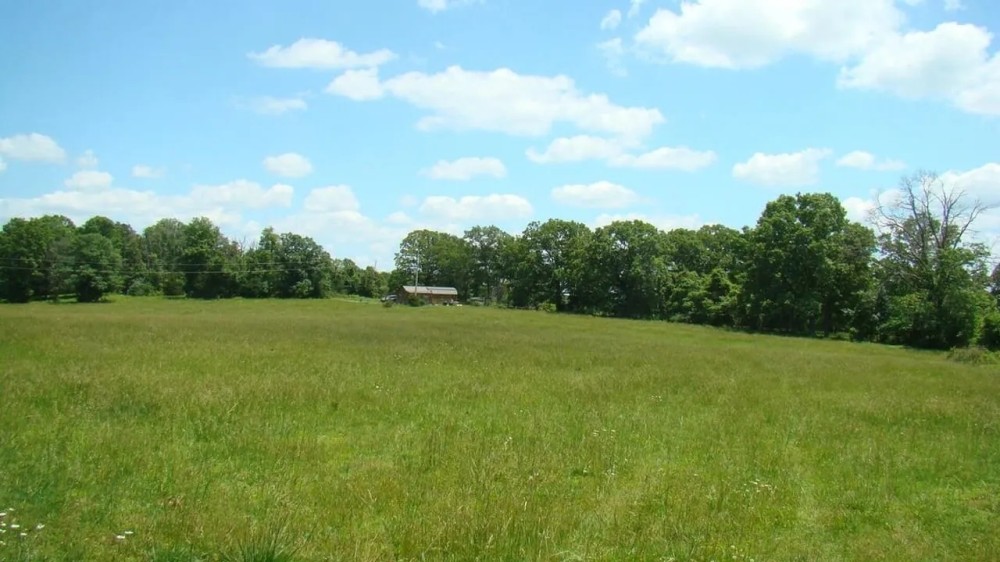 48 Acres Drilled Well Tiny House Ponds Close to Rivers Lakes Howell County featured image