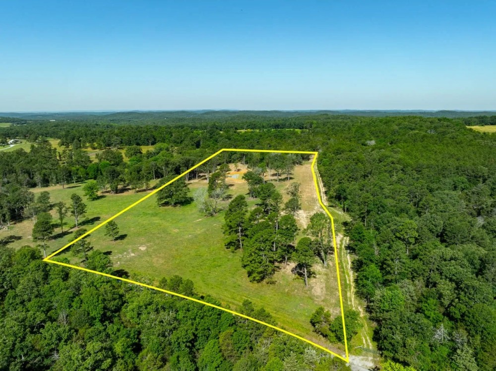 15 - Acres Paved Road Frontage Pond Electric on Property Water Available Cave City Arkansas featured image